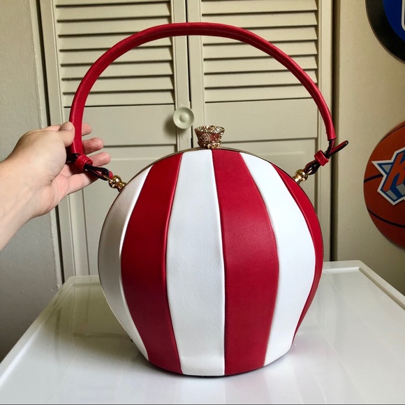 Unique Vintage Handbags - Unique Vintage Red White Circus Big Top Handbag